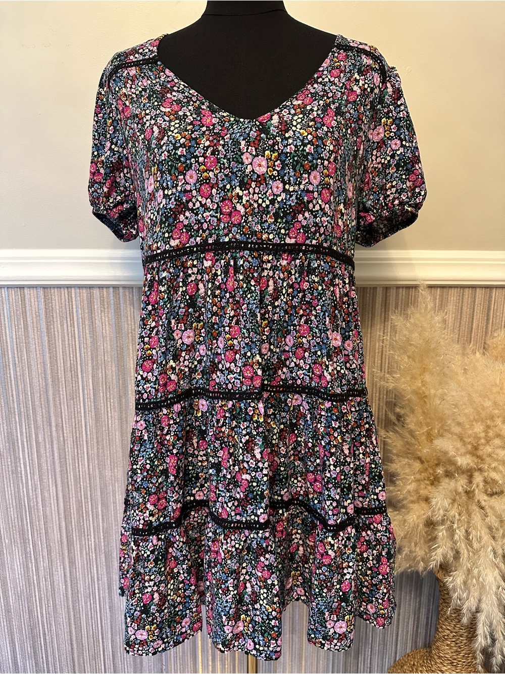 Wild Fable Floral Tiered Mini Dress‎ Medium Black Puff Sleeve Cottagecore Boho